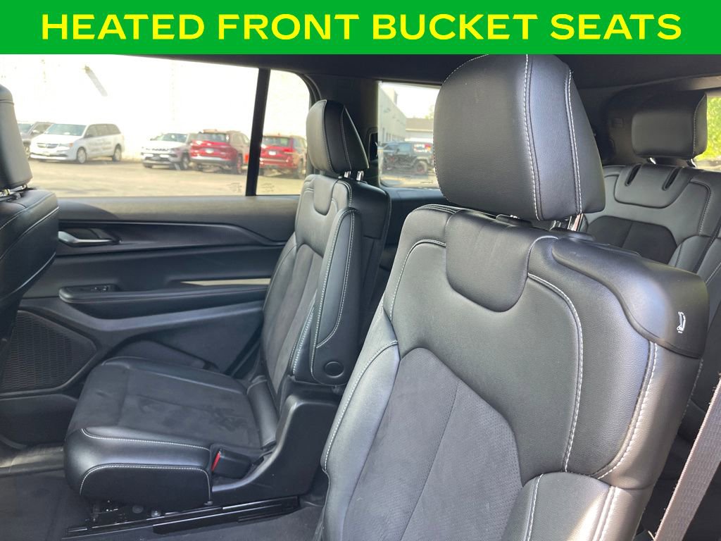 Used 2023 Jeep Grand Cherokee L Laredo AWD/4WD image 16