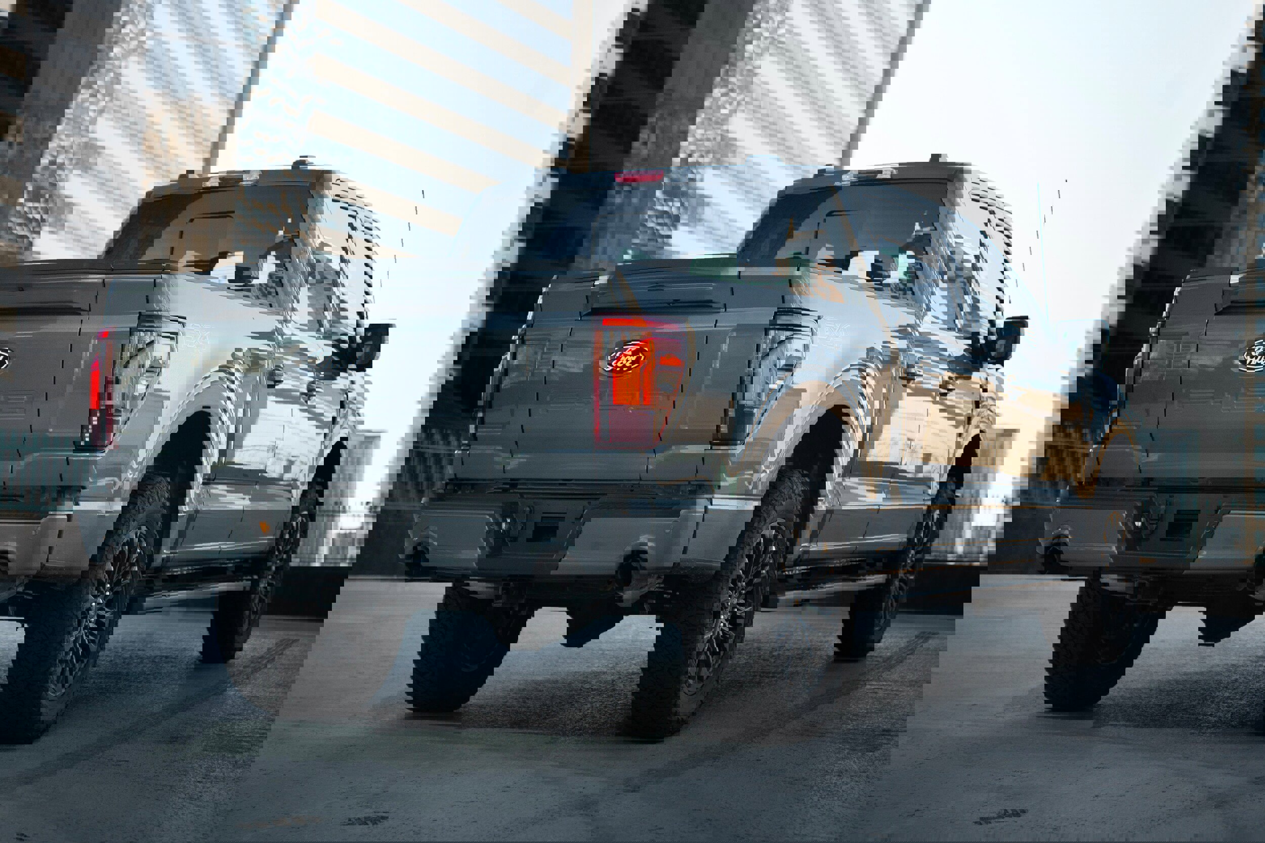 Used 2025 Ford F150 Lariat w/ Equipment Group 502A High image 12