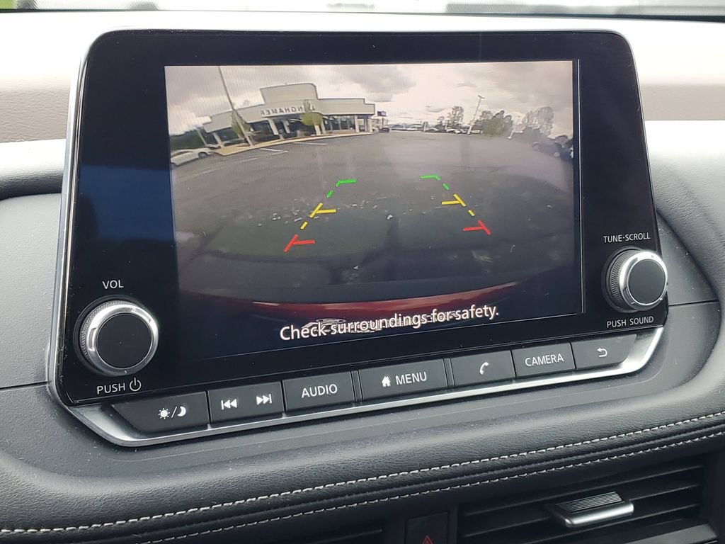 Used 2023 Nissan Rogue S AWD/4WD image 19