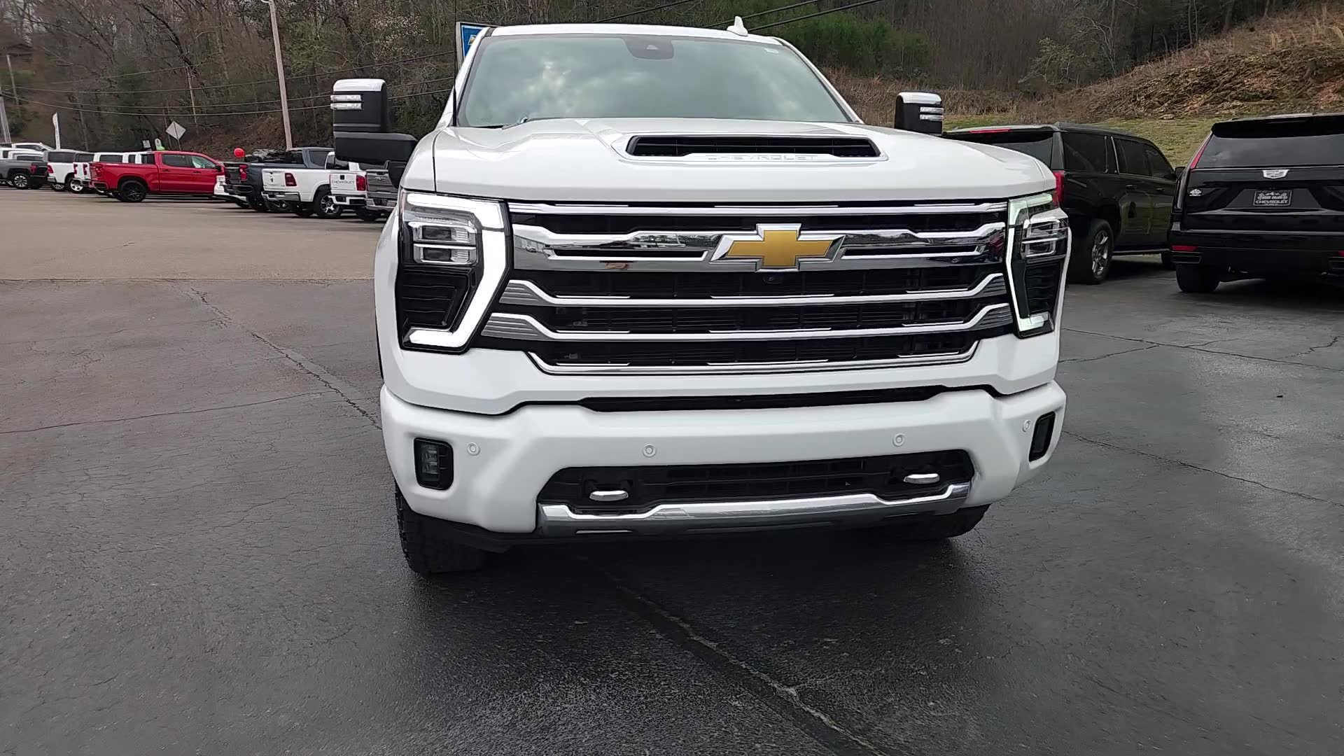 Used 2024 Chevrolet Silverado 2500 High Country AWD/4WD image 7