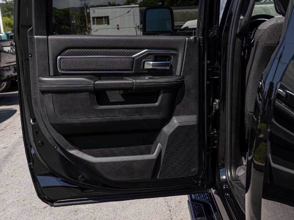 New 2026 RAM 2500 Big Horn AWD/4WD image 14