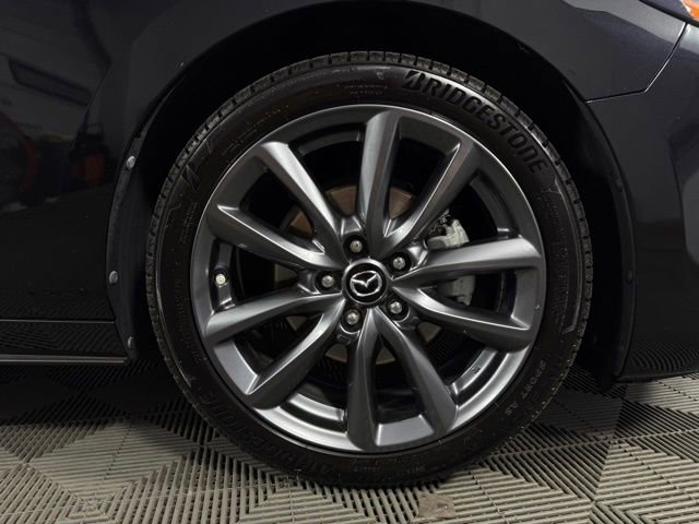 Used 2019 MAZDA MAZDA3 AWD Hatchback w/ Preferred Pkg image 11