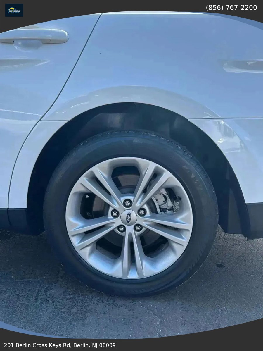 Used 2019 Ford Taurus SE image 21