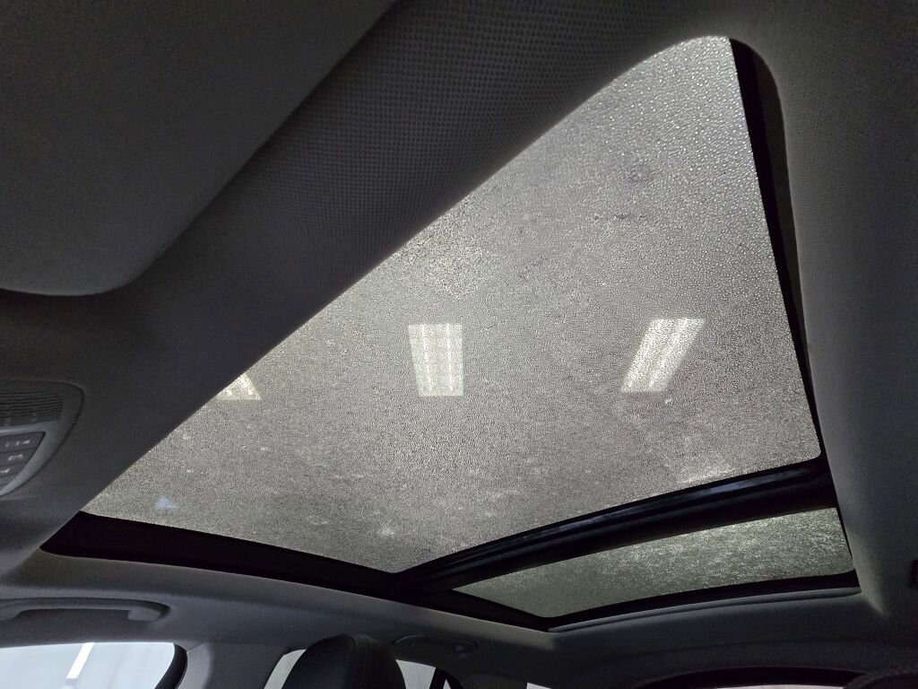 Used 2025 Mercedes-Benz GLE 350 4MATIC w/ Driver Assistance Package image 47