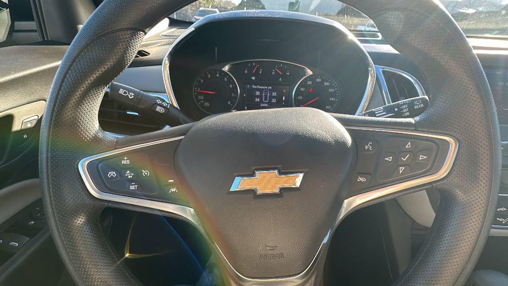 Used 2023 Chevrolet Equinox LS w/ LS Convenience Package image 24