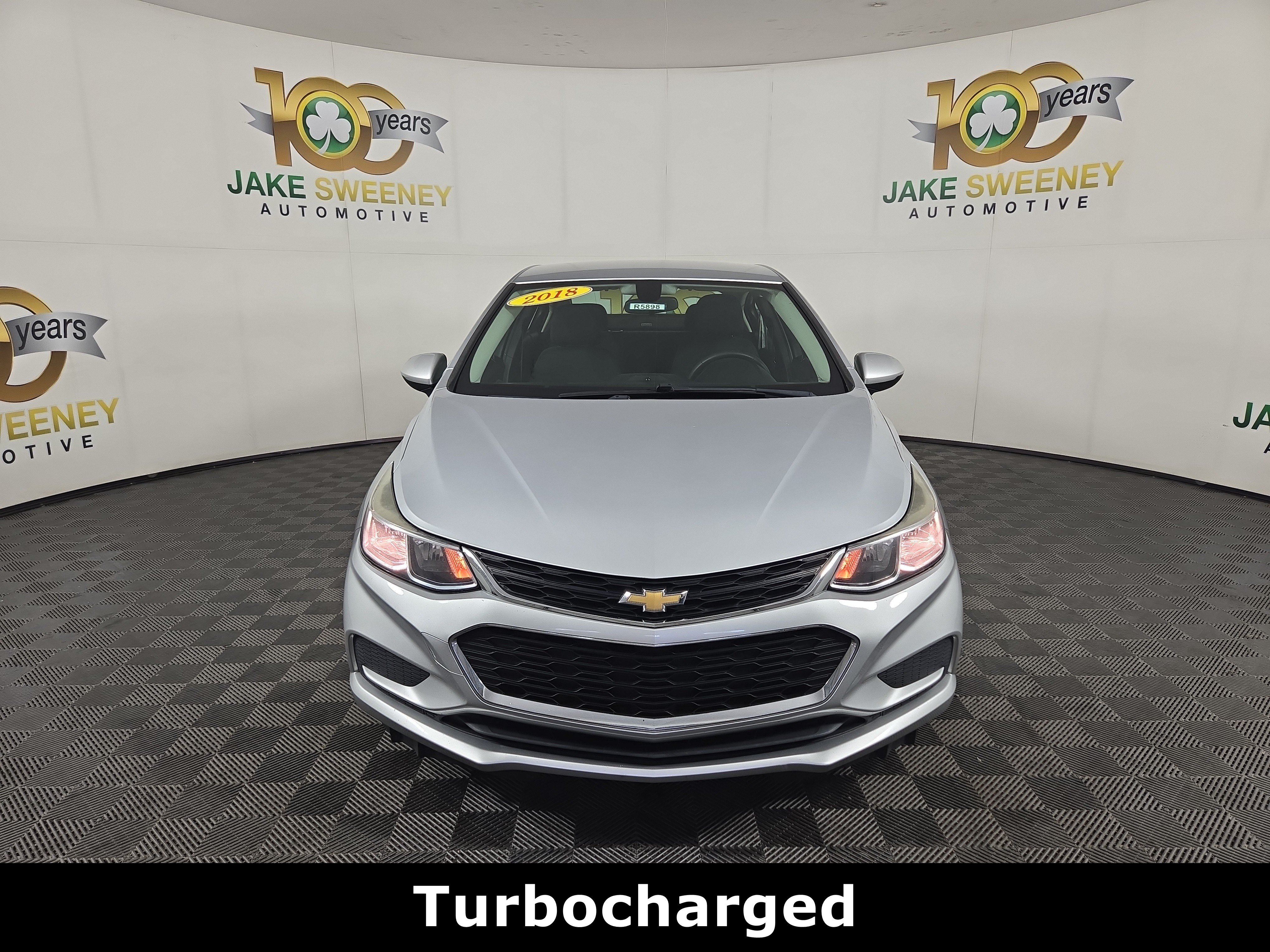 Used 2018 Chevrolet Cruze LS w/ LS Fleet Convenience Package FWD image 2