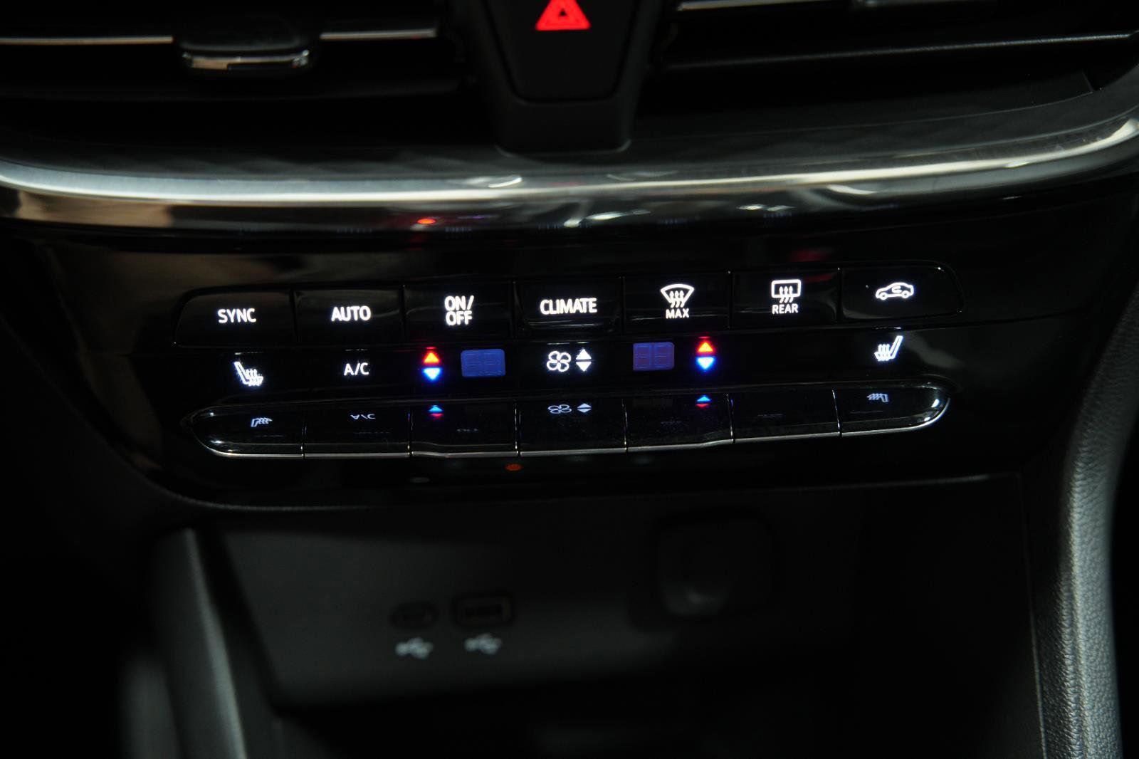 Used 2026 Buick Encore GX Avenir w/ Avenir Technology Package AWD/4WD image 43