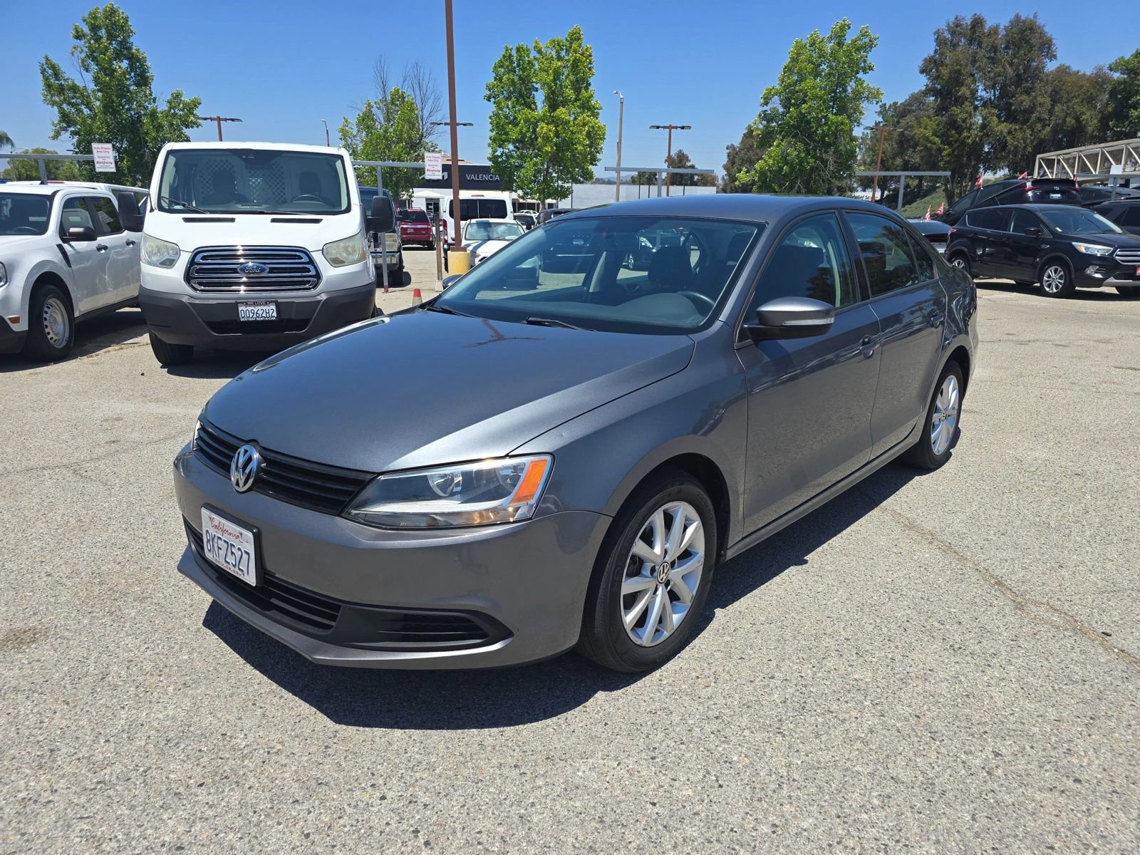 Used 2011 Volkswagen Jetta SE FWD image 1