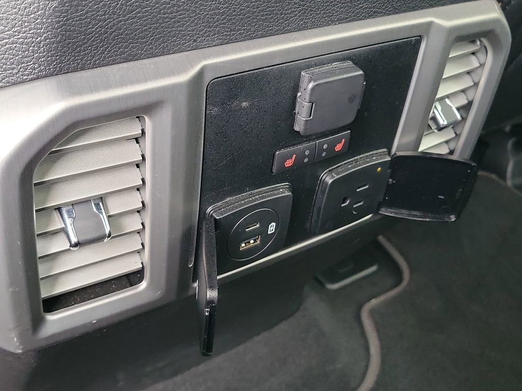 Used 2021 Ford F250 Platinum AWD/4WD image 12