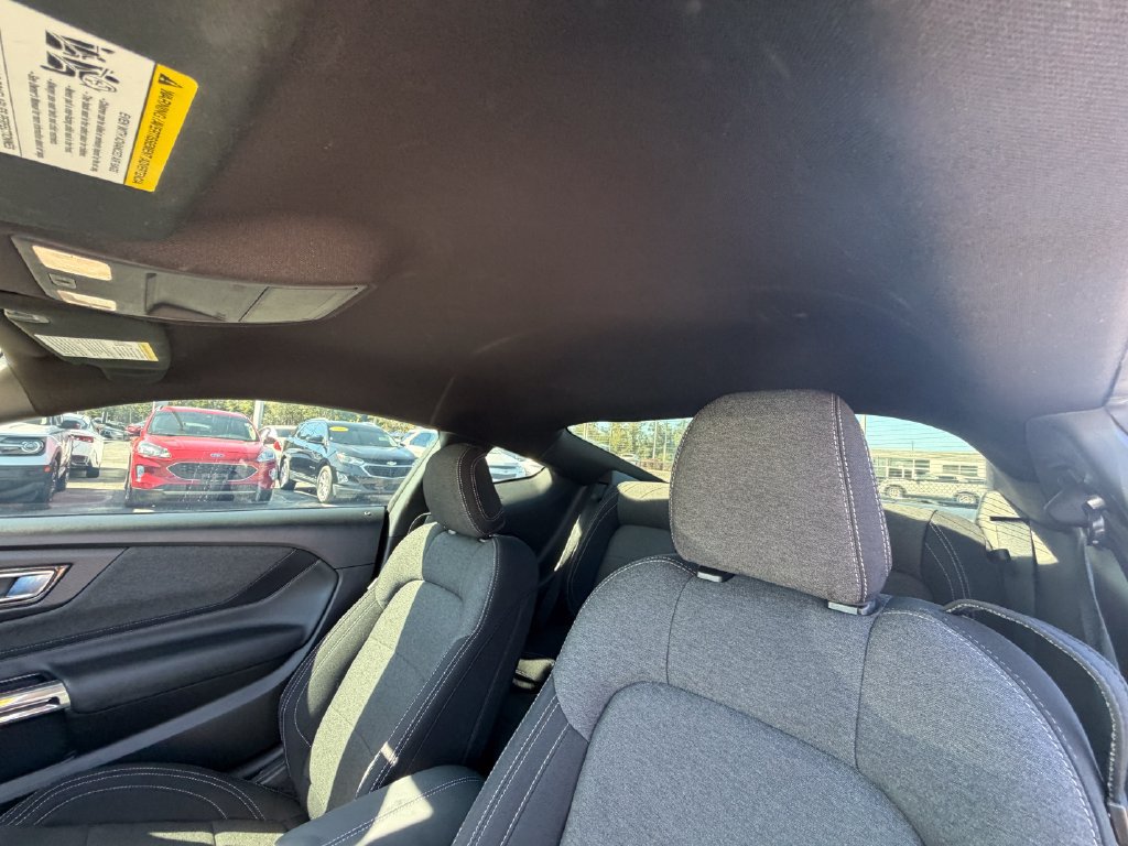 Used 2025 Ford Mustang Coupe RWD image 33
