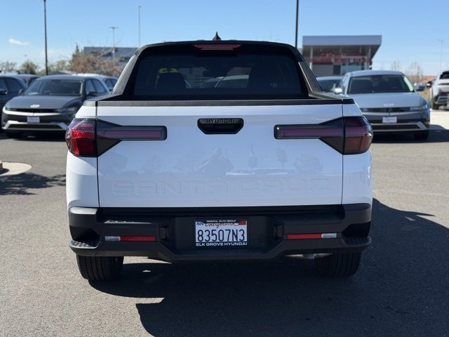 Certified 2025 Hyundai Santa Cruz SE image 7