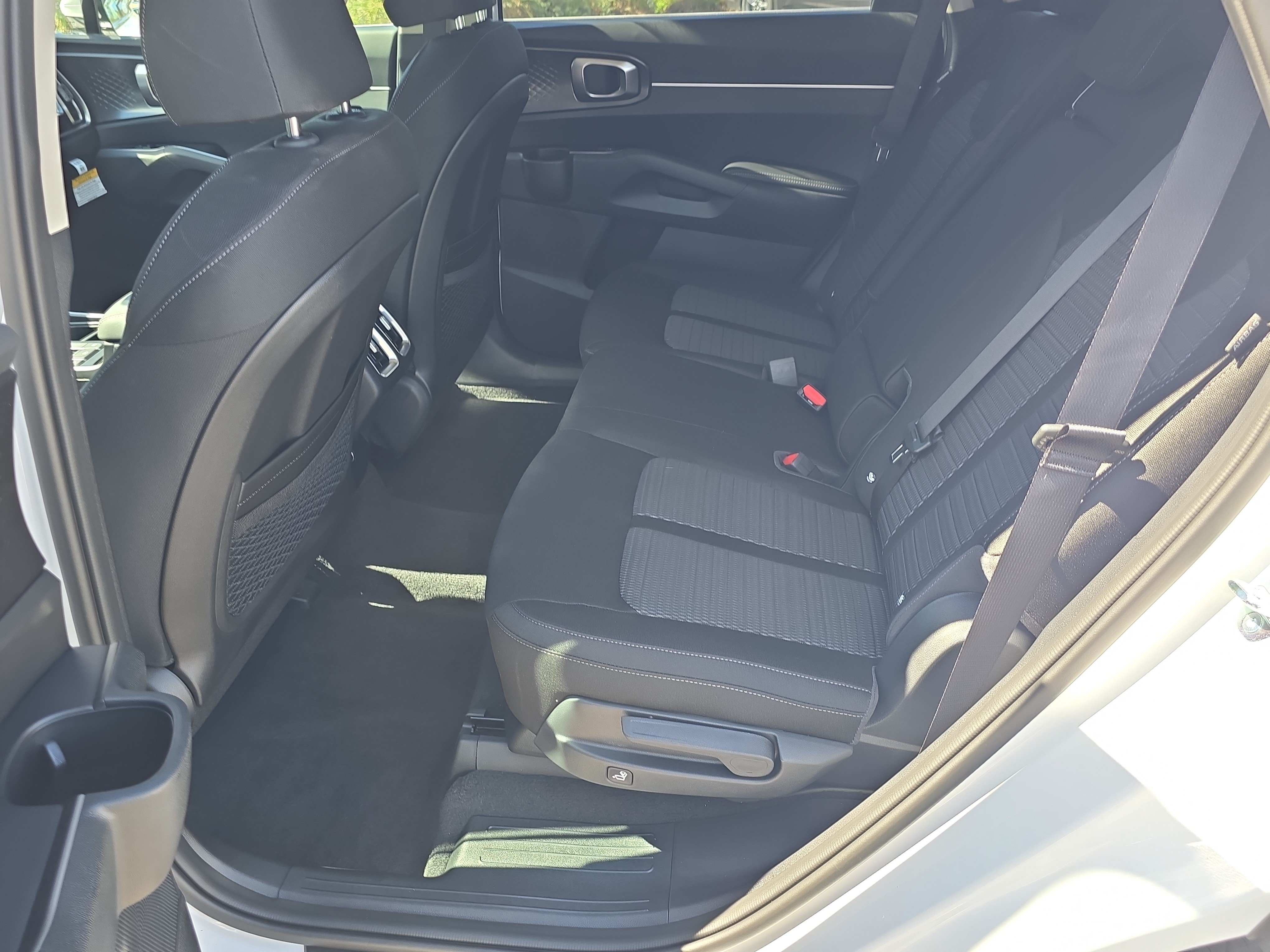 New 2026 Kia Sorento LX FWD image 16