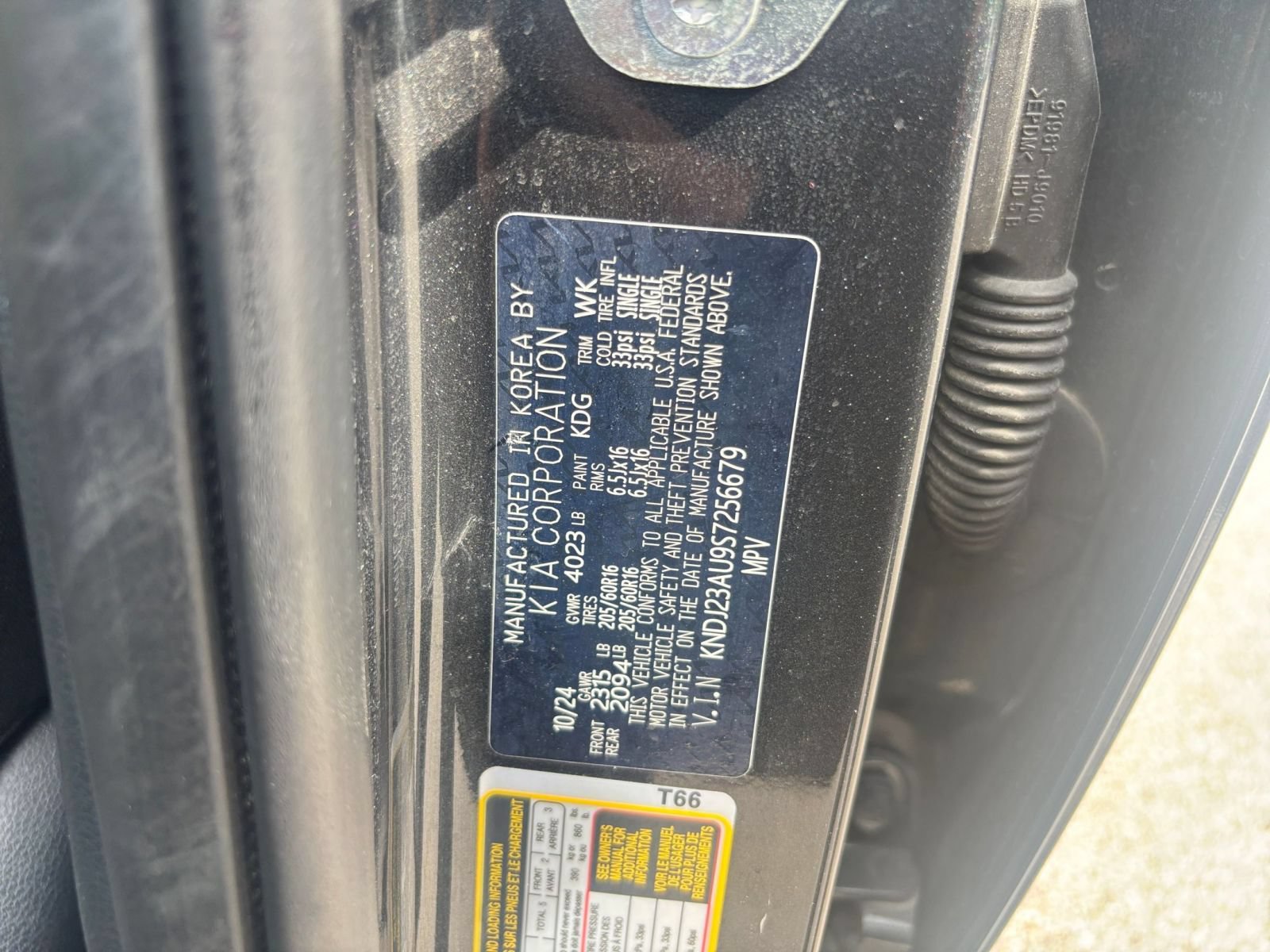Used 2025 Kia Soul LX w/ LX Technology Package FWD image 26