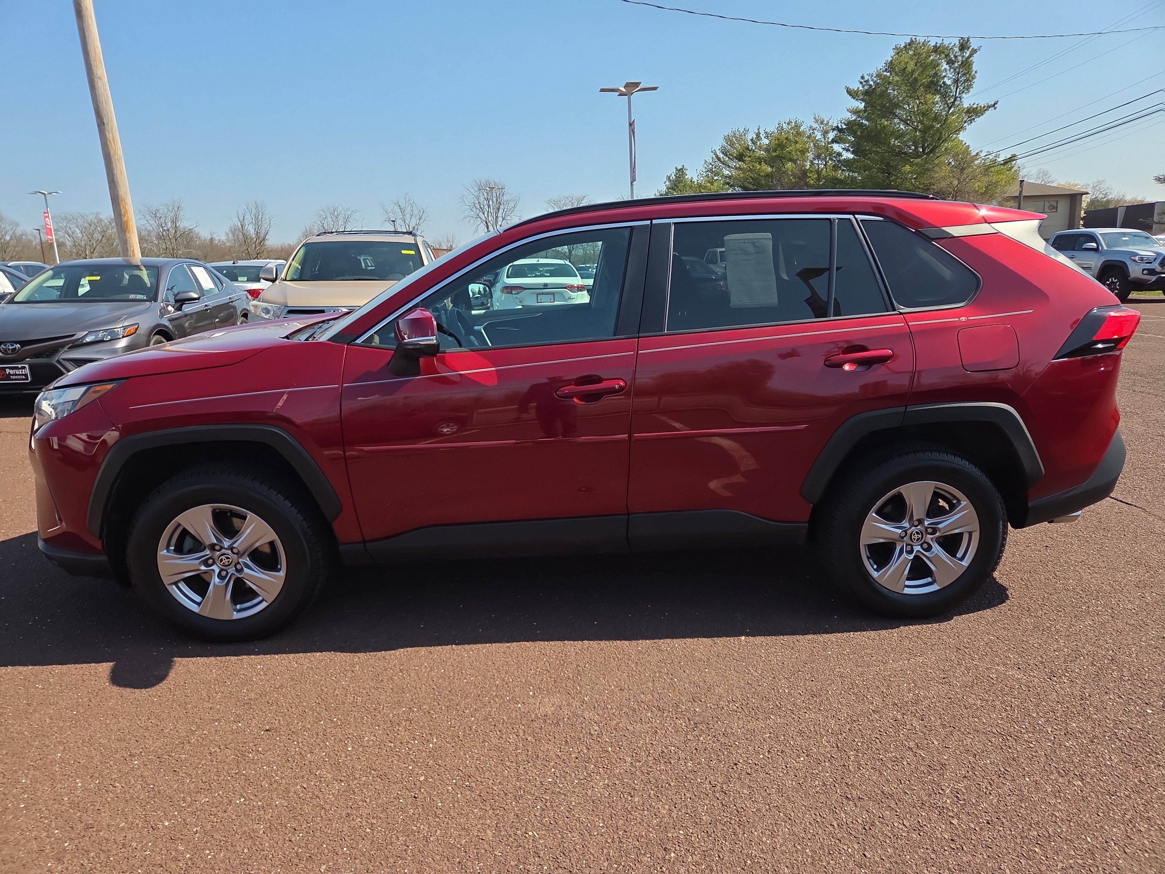 Certified 2022 Toyota RAV4 XLE w/ Convenience Package AWD/4WD image 6