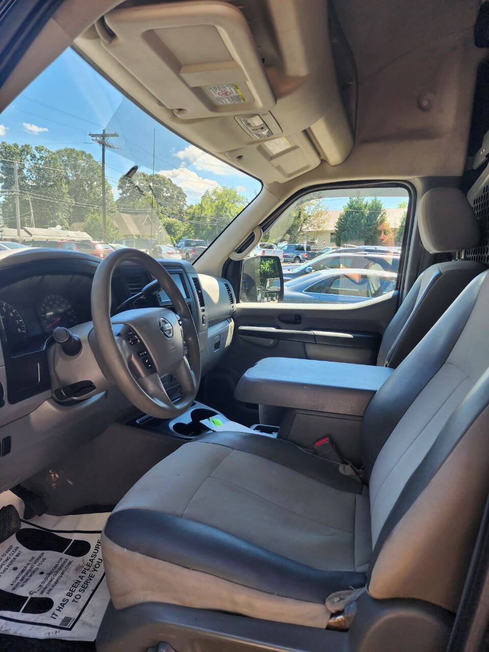Used 2014 Nissan NV 2500 SV w/ V6 Appearance Package RWD image 9