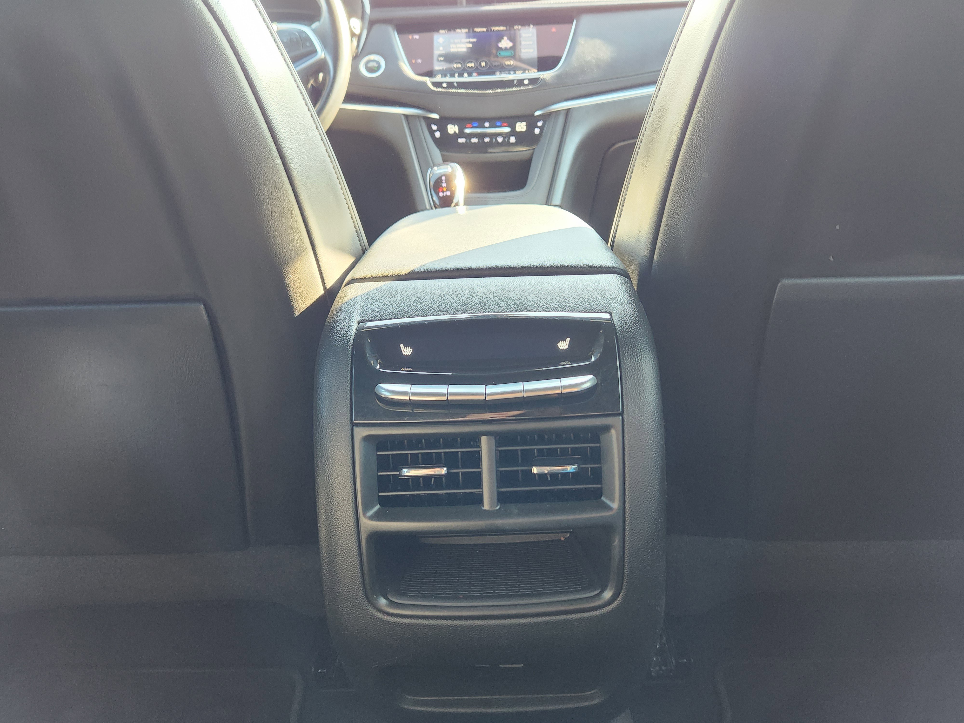Used 2024 Cadillac XT5 Premium Luxury image 13