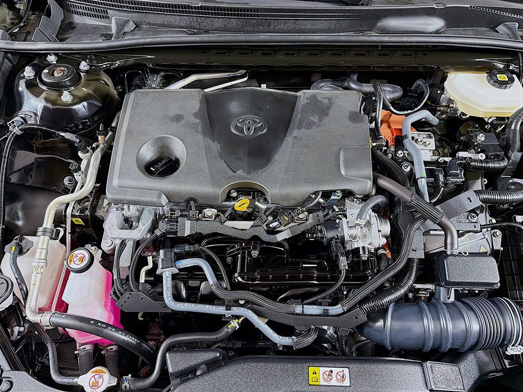 Used 2025 Toyota Camry LE image 14