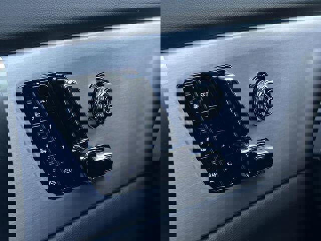 New 2026 Cadillac Vistiq Luxury image 23