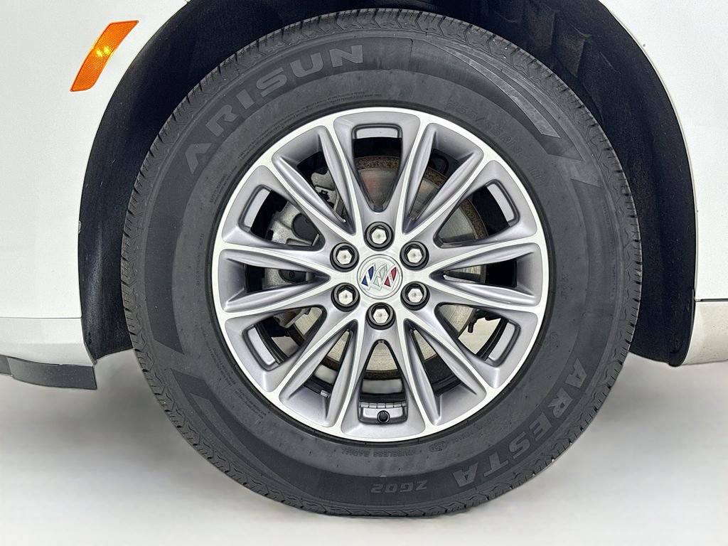 Used 2023 Buick Enclave Essence image 31