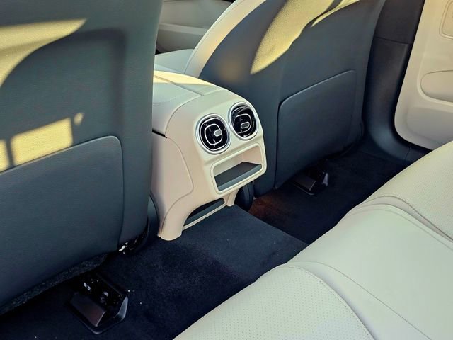 New 2026 Mercedes-Benz C 300 4MATIC Sedan image 25