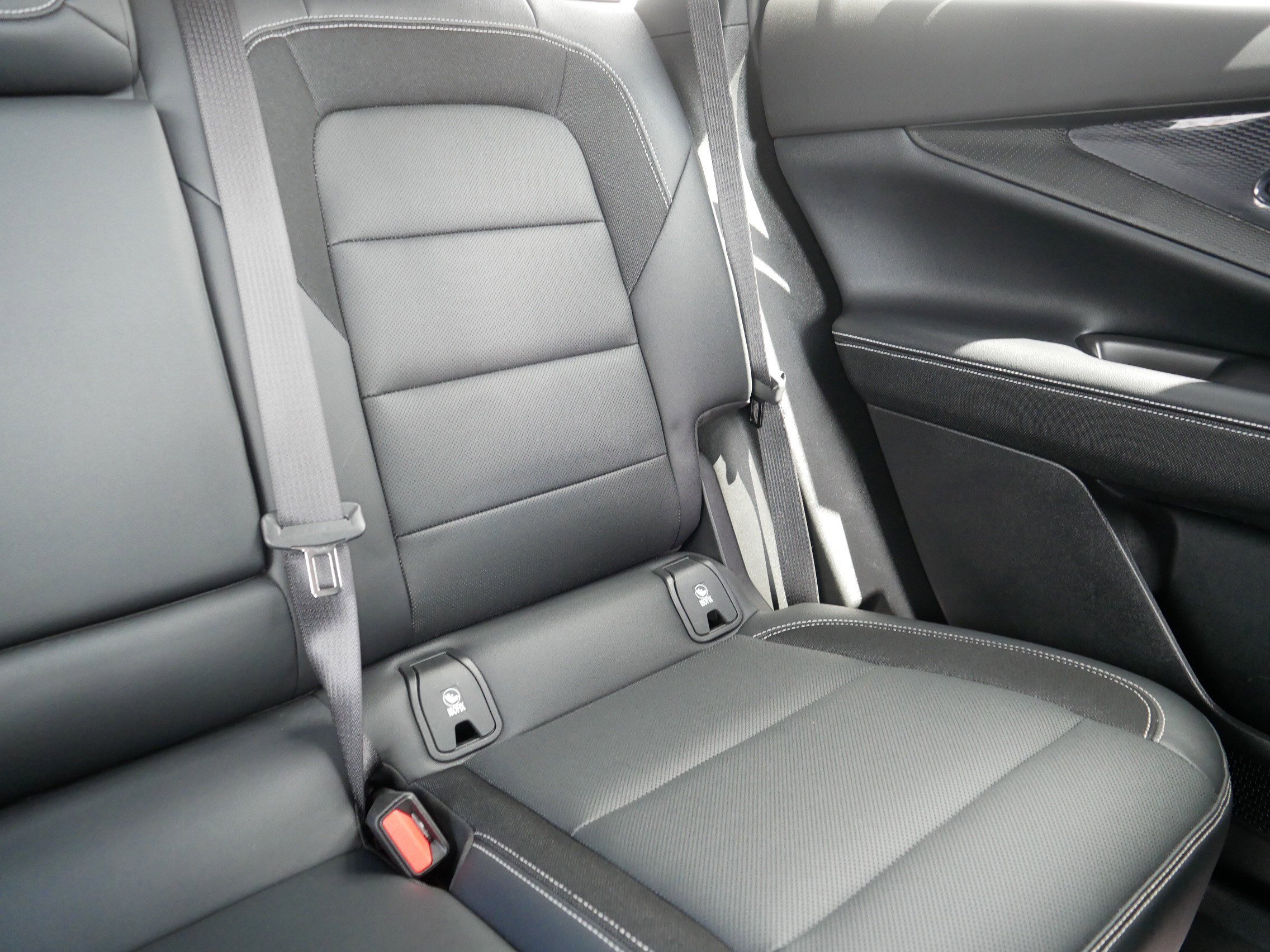 Used 2024 Chevrolet Blazer EV LT AWD/4WD image 14