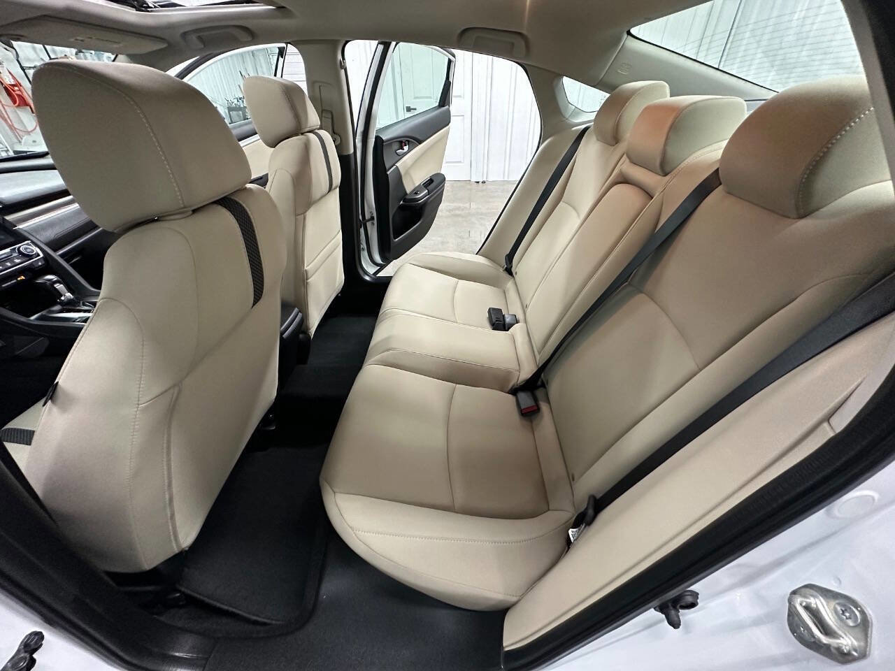 Used 2020 Honda Civic EX image 18