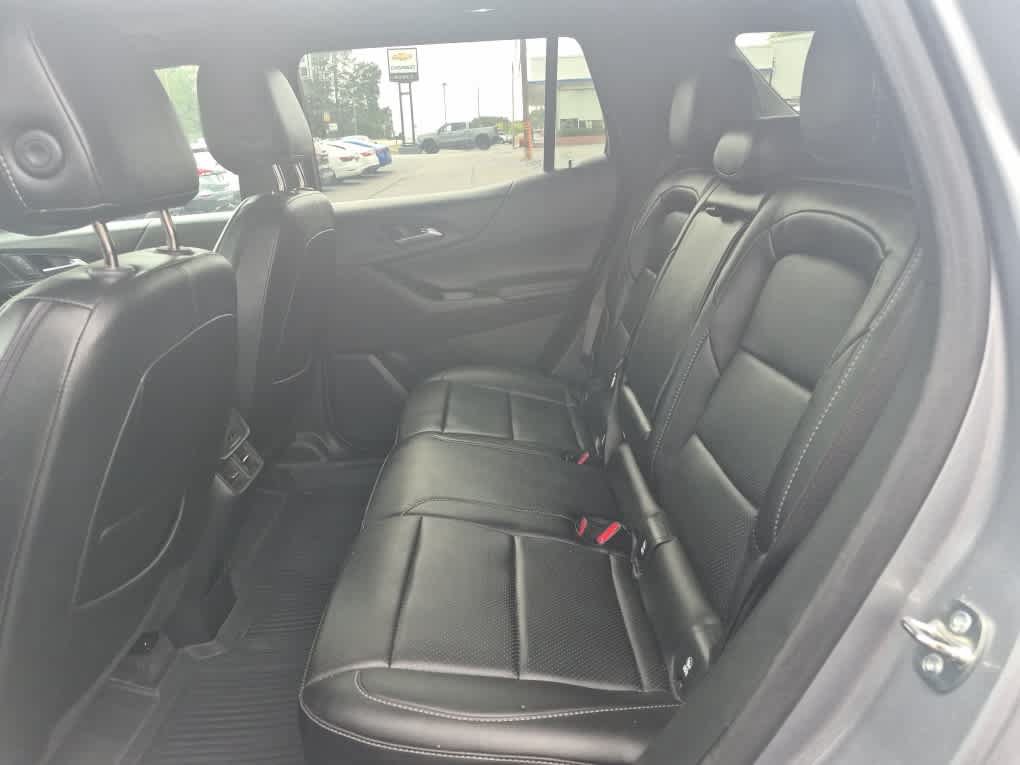 Used 2025 Chevrolet Equinox LT w/ Safety and Technology Package AWD/4WD image 20