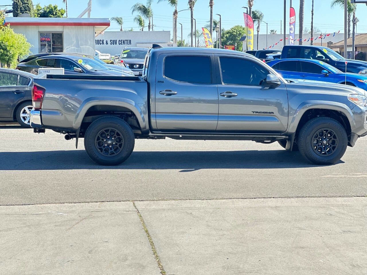 Used 2021 Toyota Tacoma SR5 w/ Blackout Package (TMS) image 3