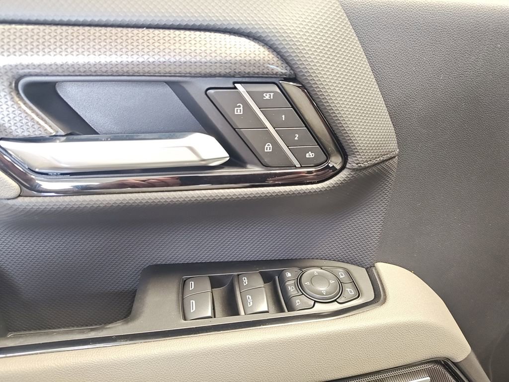 New 2026 Chevrolet Silverado 2500 ZR2 w/ ZR2 Bison Edition image 17