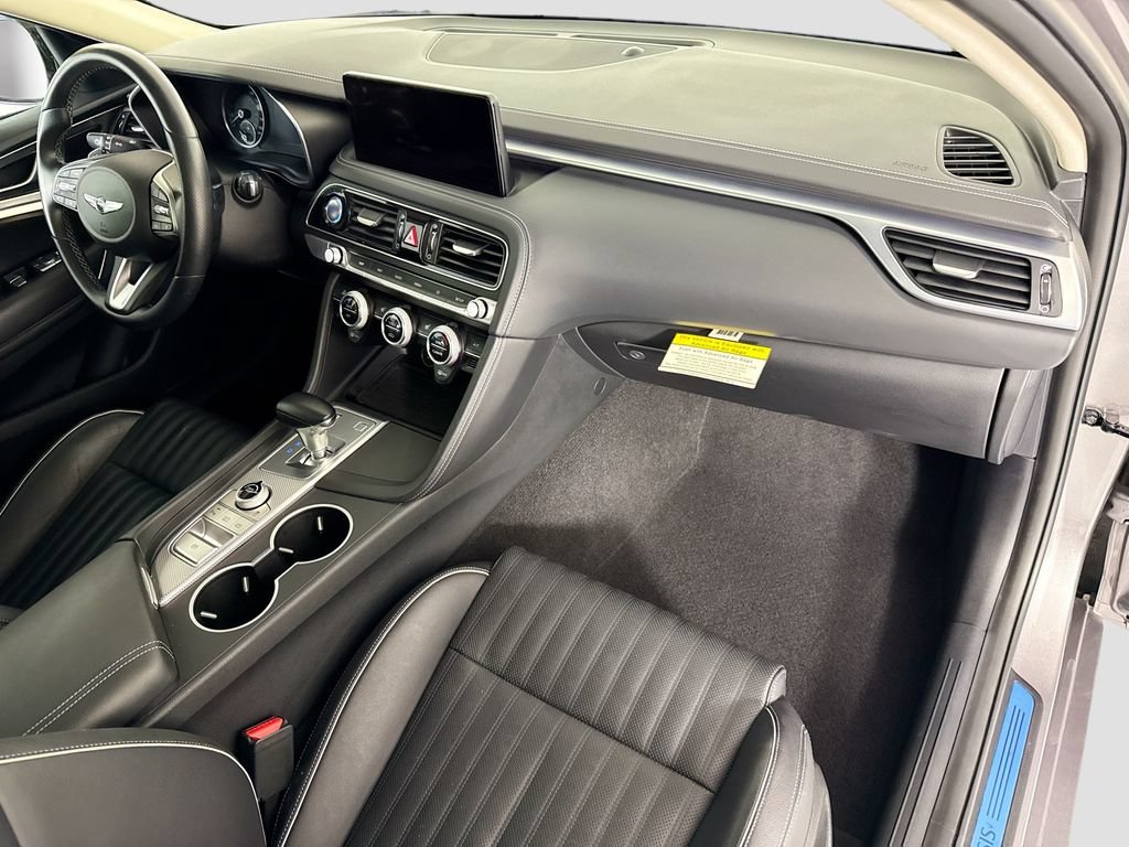 Used 2022 Genesis G70 2.0T w/ Prestige Package RWD image 17