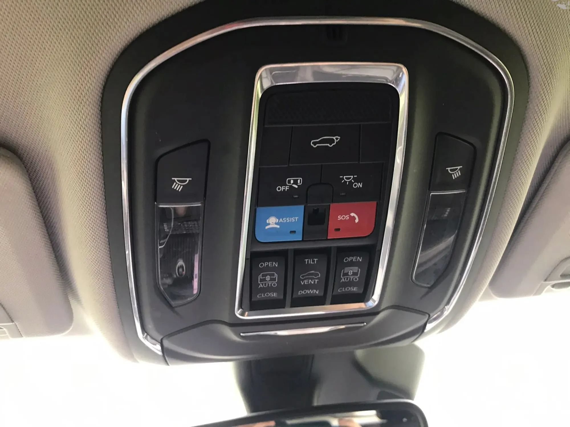 Used 2023 Jeep Grand Cherokee 4WD 4xe image 27