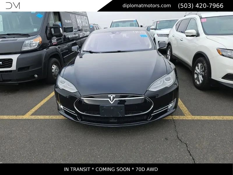 Used 2015 Tesla Model S 70D image 2