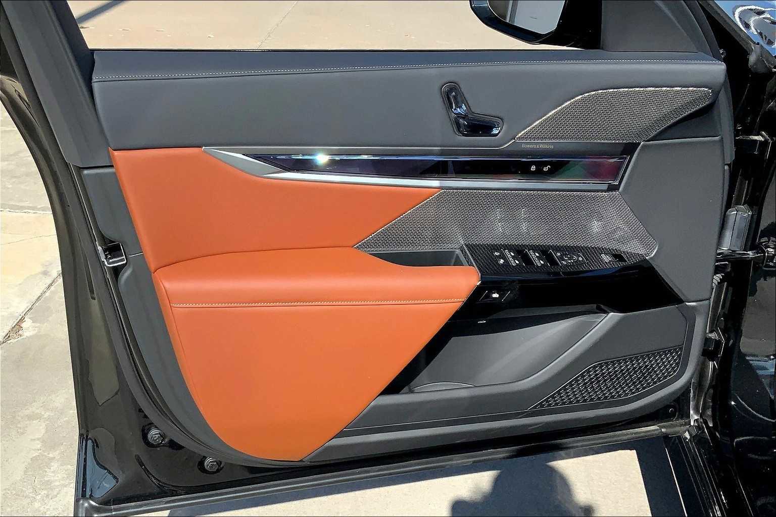 New 2025 BMW i7 xDrive60 AWD/4WD image 10