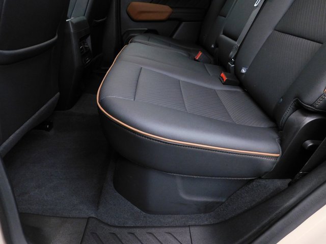 Used 2024 GMC Canyon AT4 w/ AT4 Premium Package image 23