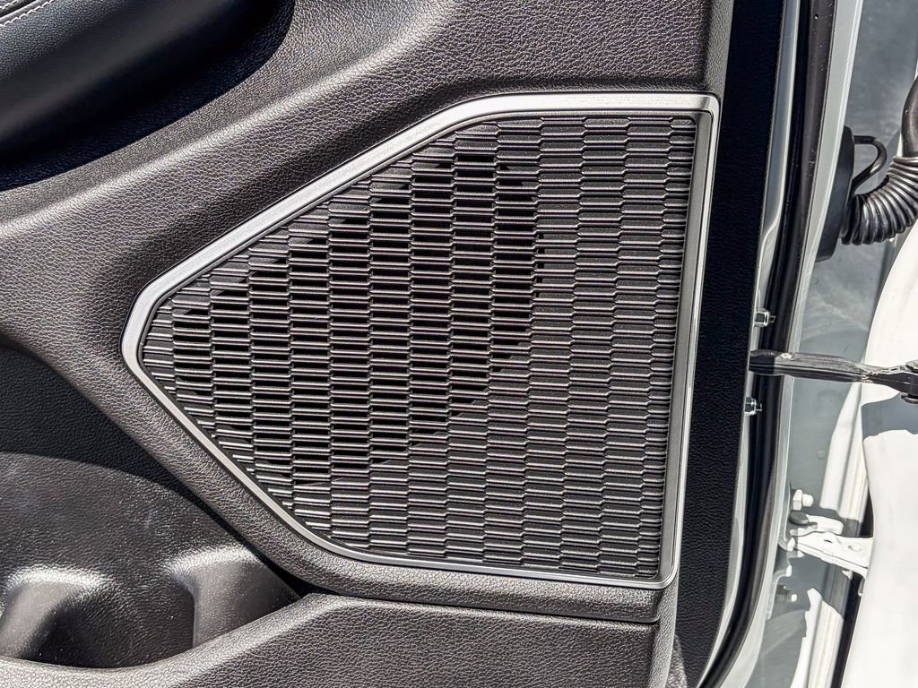 Used 2021 Jeep Grand Cherokee L Laredo w/ Luxury Tech Group I RWD image 42