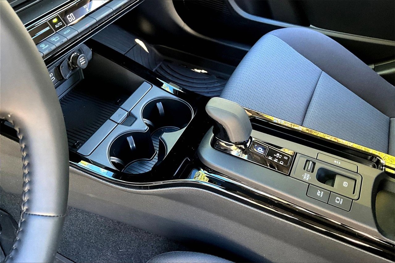 Used 2026 Toyota Prius LE image 15