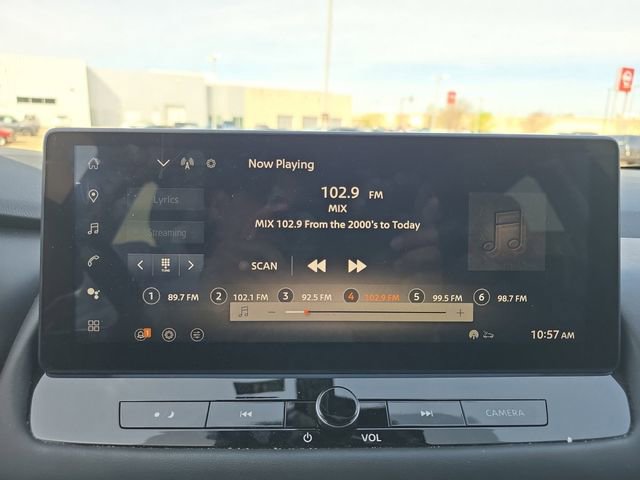 Used 2024 Nissan Rogue SL w/ SL Premium Package image 8