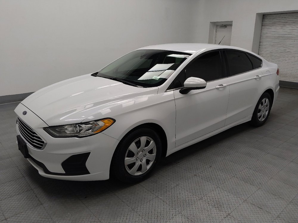 Used 2019 Ford Fusion S FWD image 2