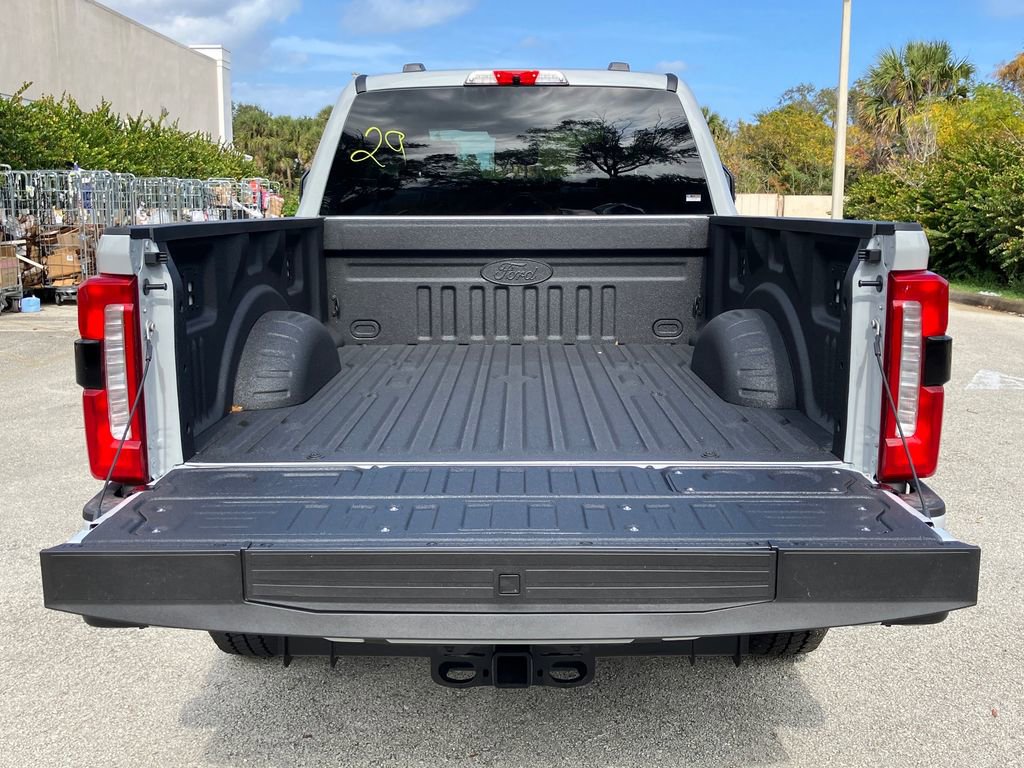 New 2026 Ford F250 Lariat w/ Black Appearance Package image 29