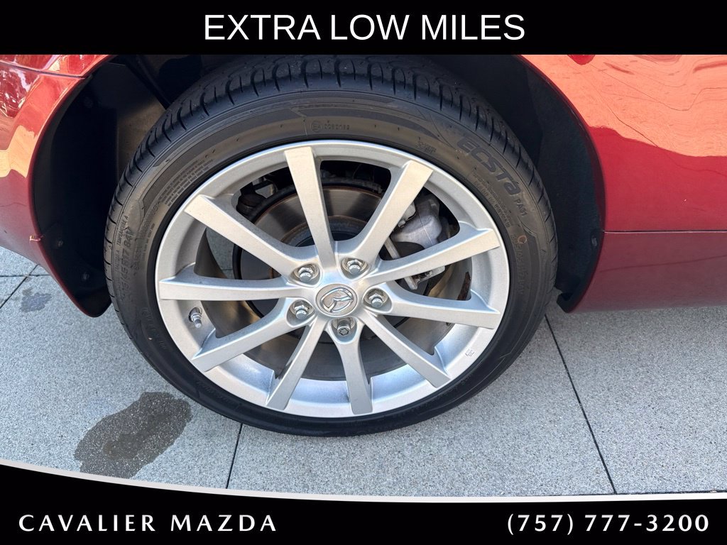 Used 2008 MAZDA MX-5 Miata Grand Touring w/ Premium Pkg RWD image 21