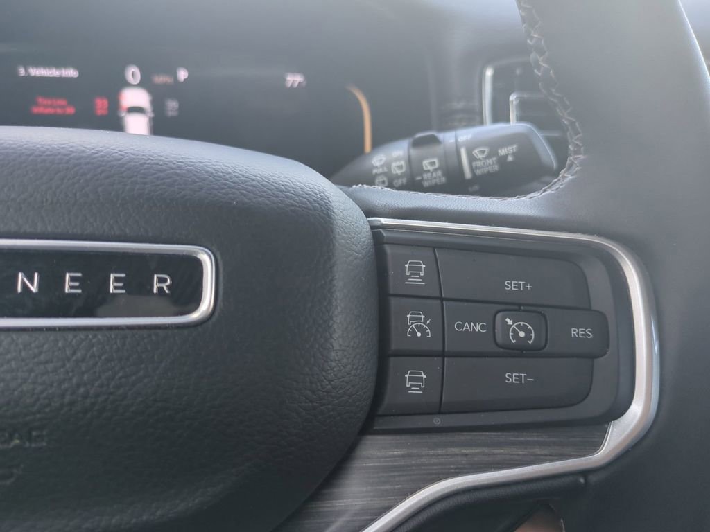 Used 2024 Jeep Wagoneer Series II image 34