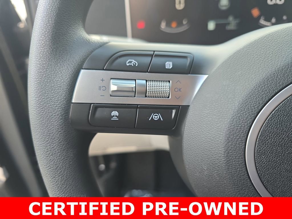 Used 2025 Hyundai Tucson SE image 16