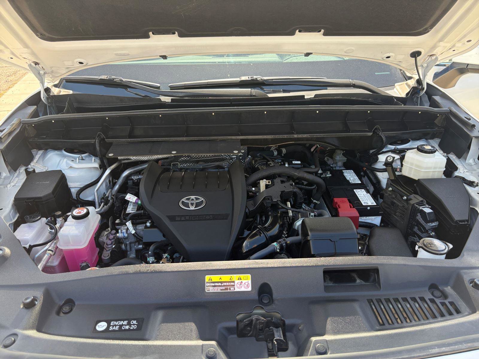 Used 2023 Toyota Highlander XLE image 29