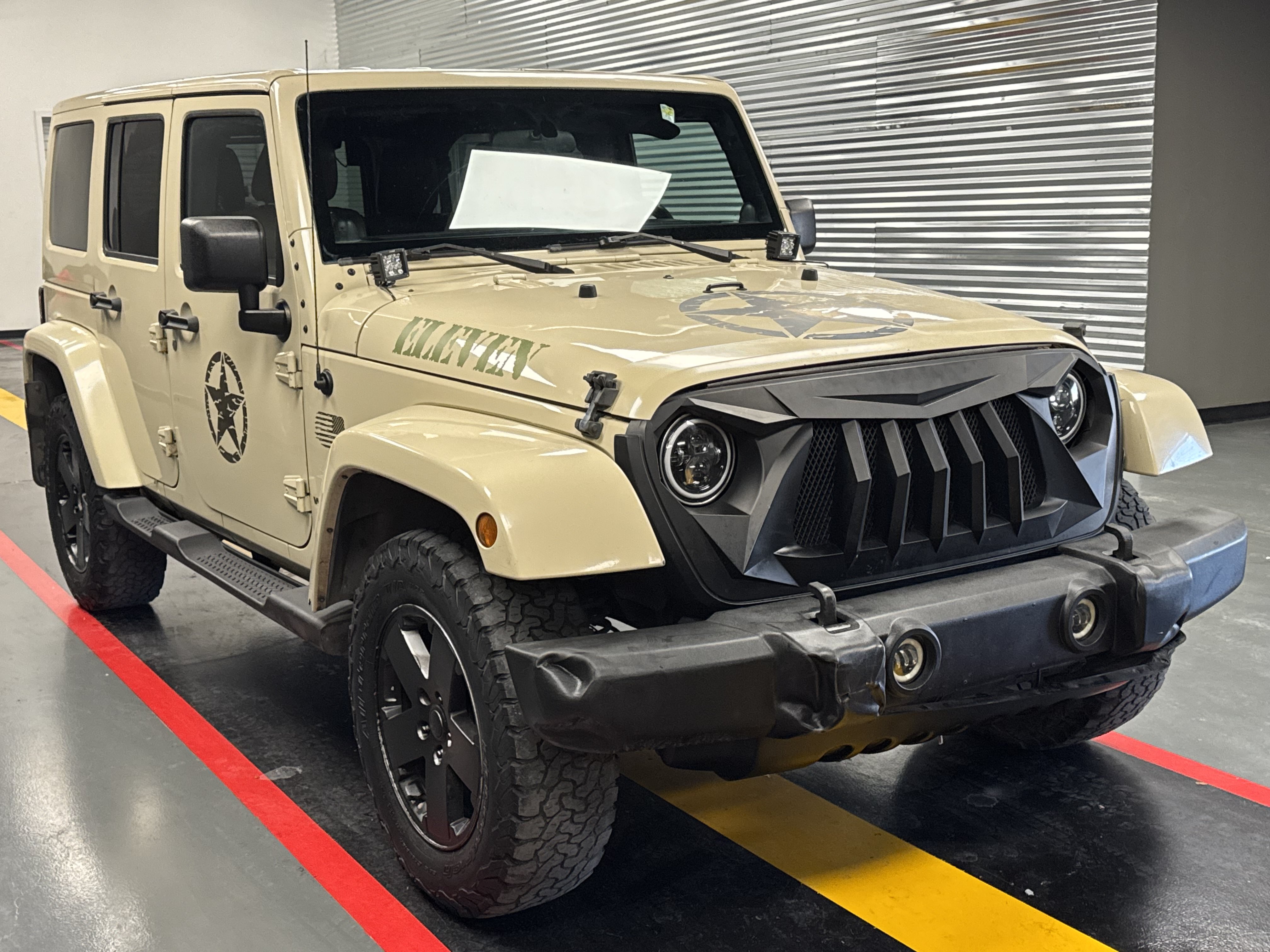 Used 2011 Jeep Wrangler Unlimited Sahara w/ Mopar Chrome Edition Group AWD/4WD image 7
