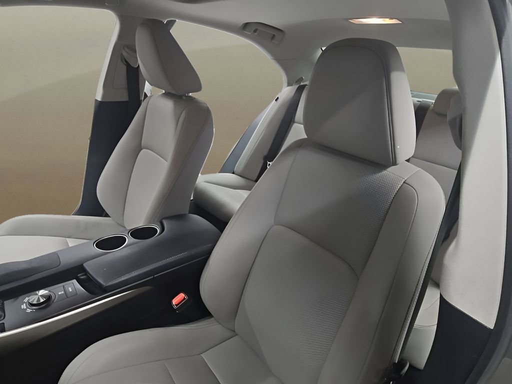 Used 2015 Lexus IS 250 AWD w/ Navigation System Package image 13