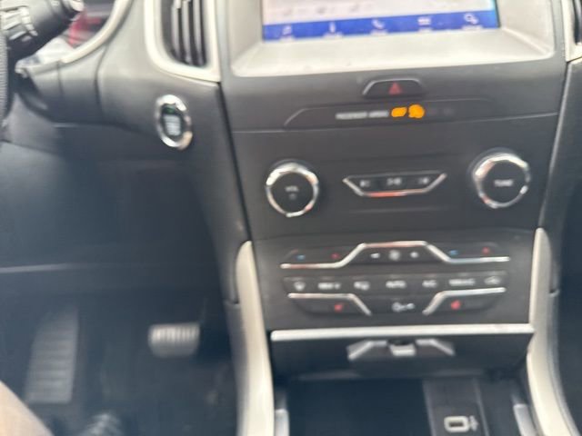 Used 2020 Ford Edge SEL w/ Convenience Package image 12