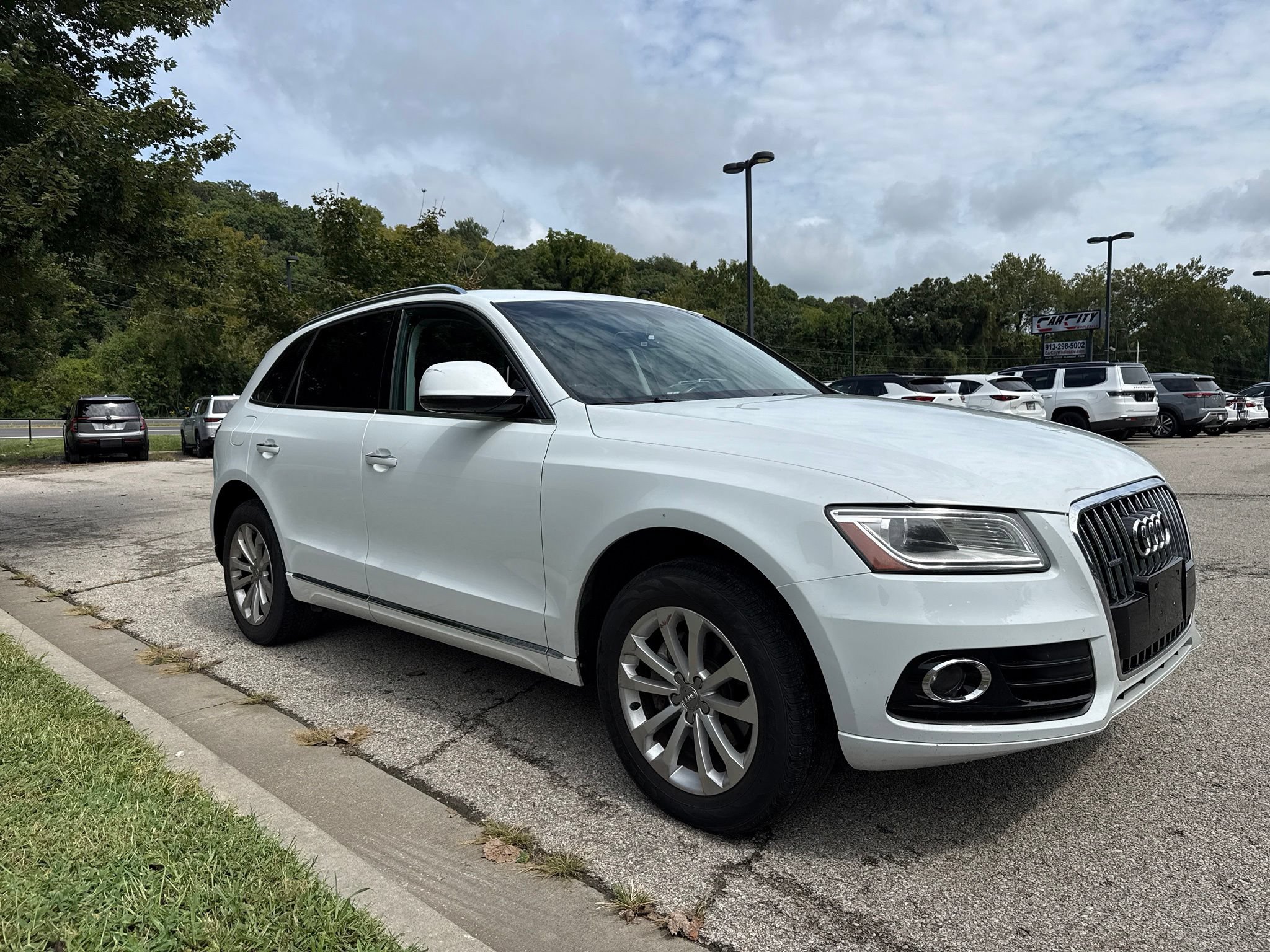 Used 2016 Audi Q5 2.0T Premium AWD/4WD image 3