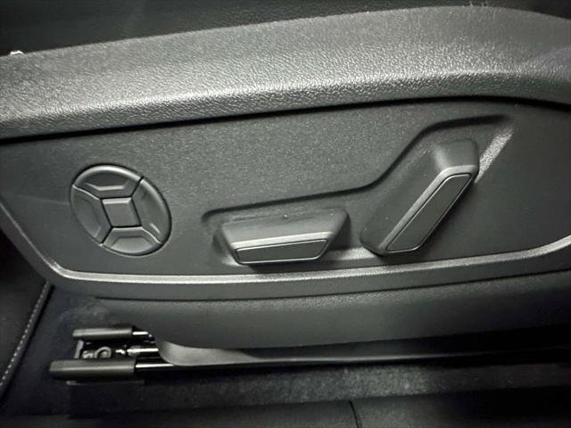Used 2025 Audi Q5 Premium Plus w/ Premium Plus AWD/4WD image 17