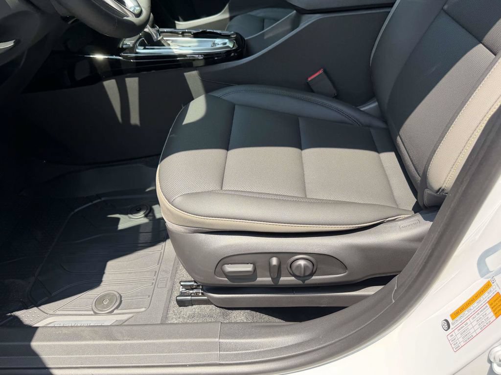 New 2026 Chevrolet Trax ACTIV FWD image 17