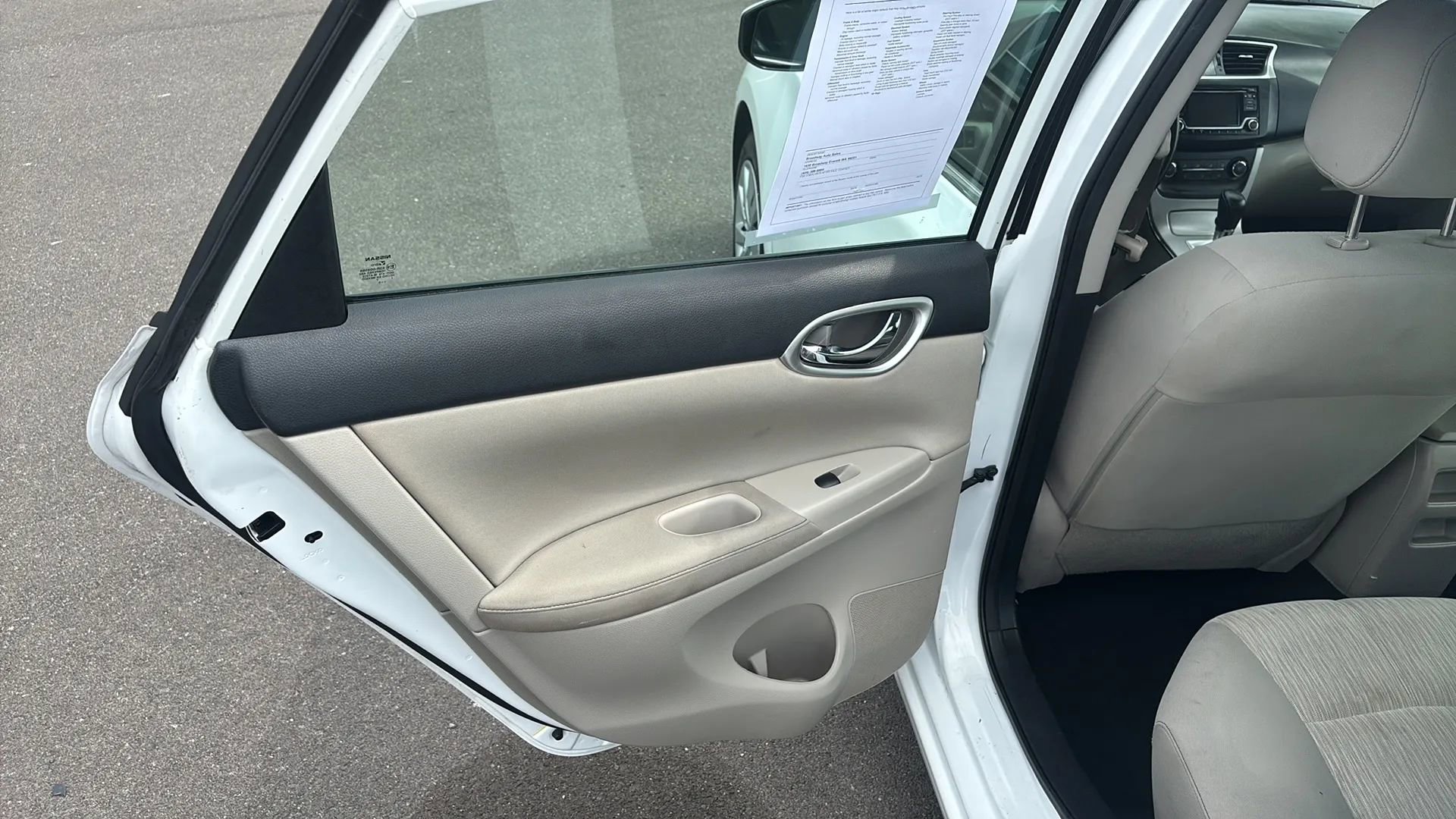 Used 2015 Nissan Sentra SV image 16